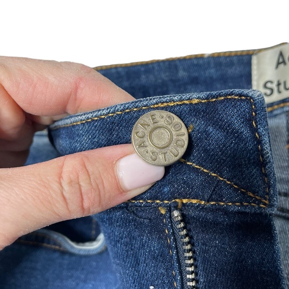 Acne Studios | Skin 5 Jeans in Used Blue 28 - Picture 6 of 8